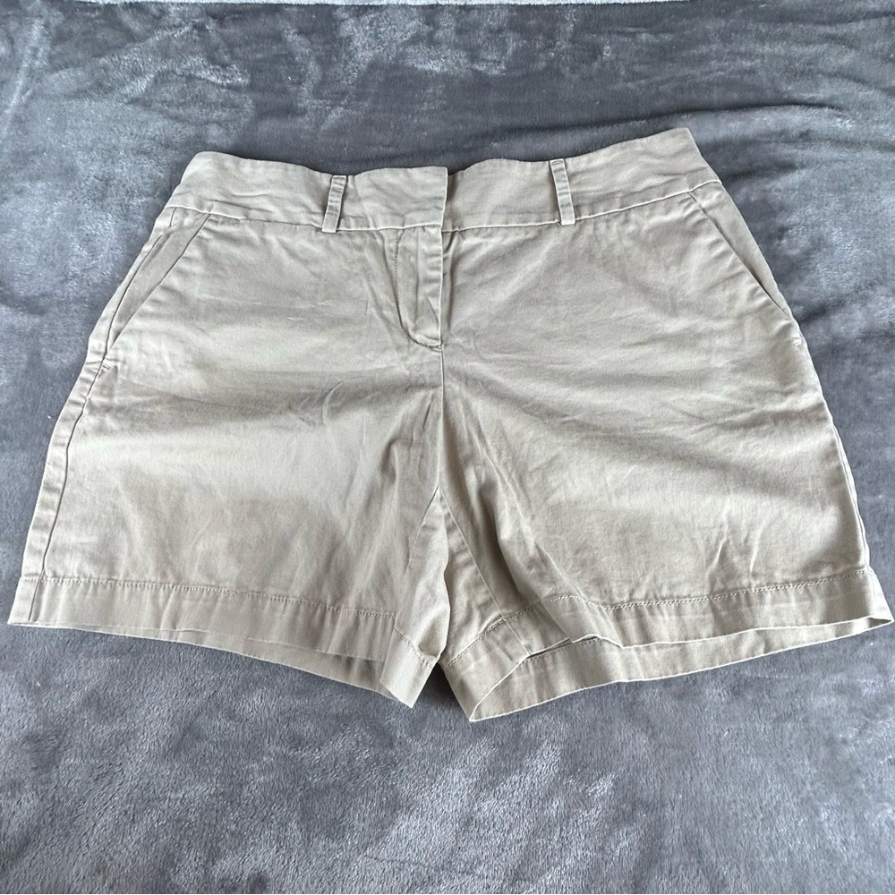 Ann Taylor Loft Chino Shorts Womens 4 Beige Flat Front Pockets Preppy Classic